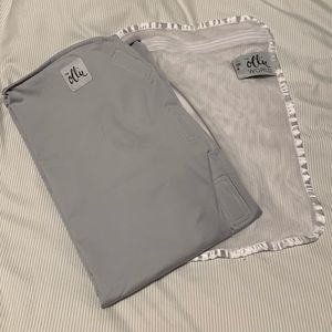 LIKE NEW! Ollie Swaddle - STONE GRAY